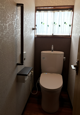 トイレリフォーム　収納新設　エコカラット アイキャッチ画像